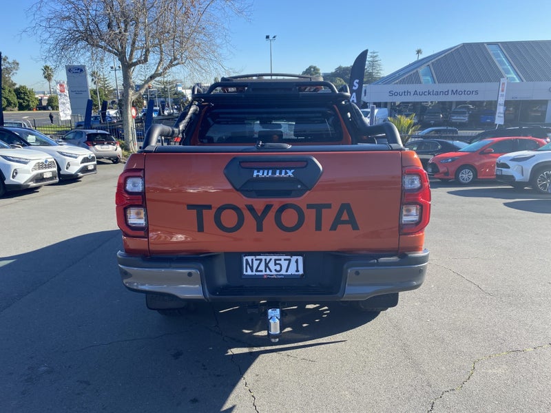 2022 Toyota Hilux SR5 Cruiser 2WD image 3