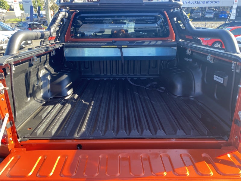 2022 Toyota Hilux SR5 Cruiser 2WD image 4