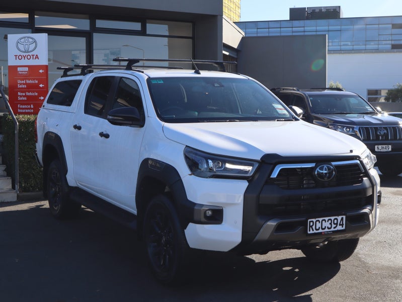 2022 Toyota Hilux SR5 Cruiser 4WD, Leather image 1