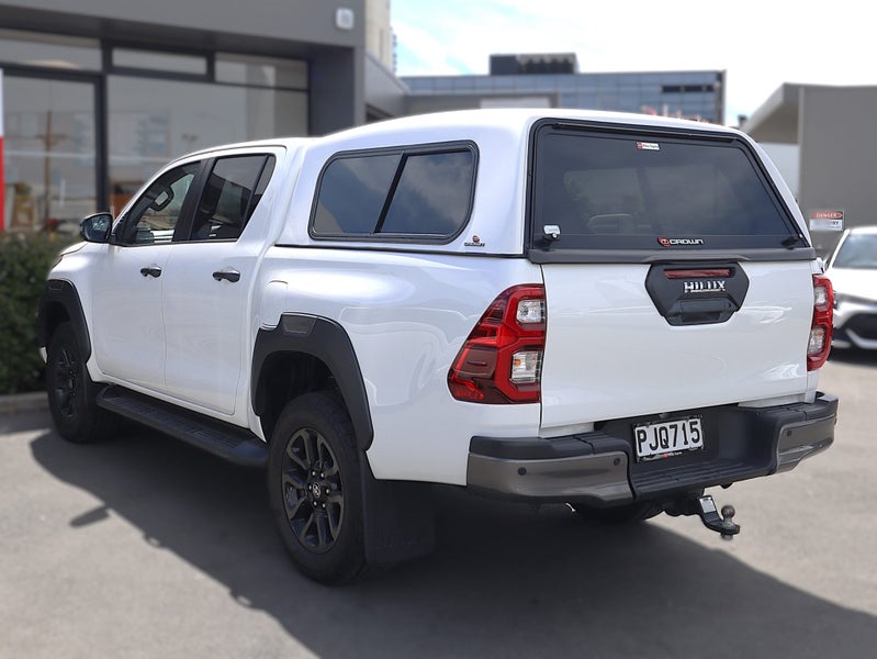 2022 Toyota Hilux SR5 CRUISER 4WD, Leather image 4