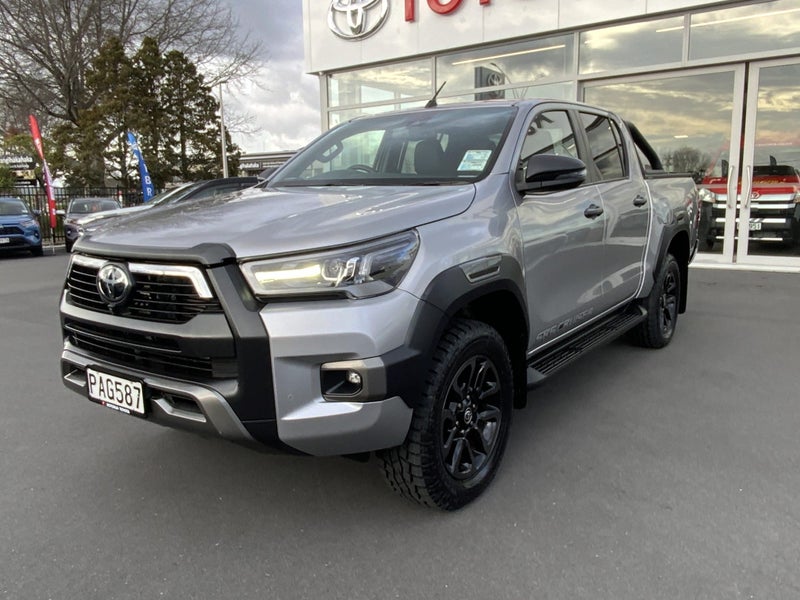 2022 Toyota Hilux SR5 Cruiser - NZ new & Certif... image 4