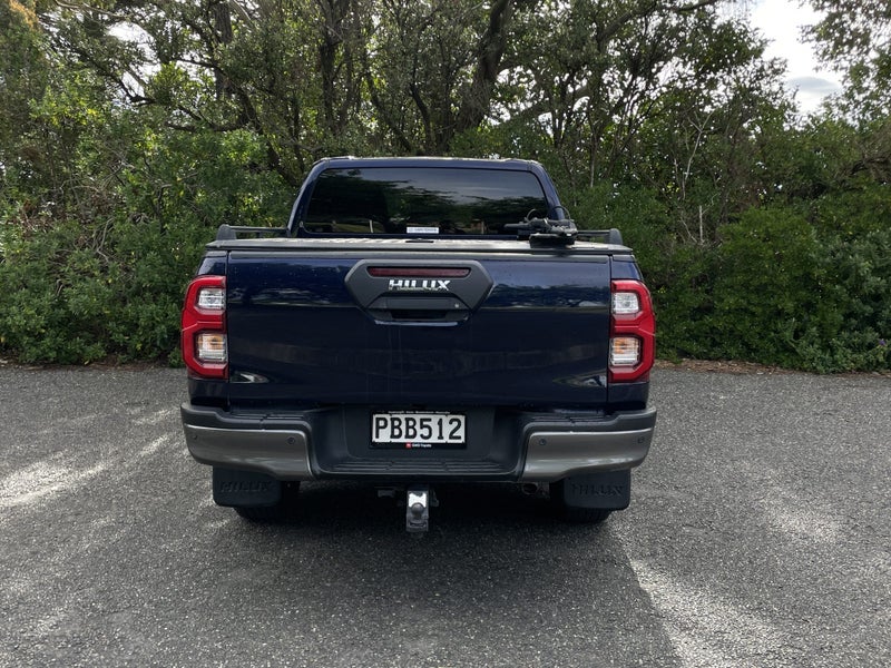 2022 Toyota Hilux SR5 Cruiser PreRunner image 5