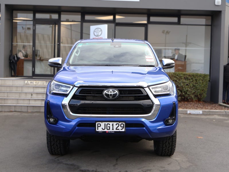 2022 Toyota Hilux SR5 DIESEL TURBO 4WD/4X4, Aut... image 2
