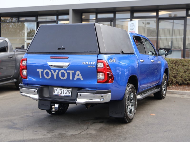 2022 Toyota Hilux SR5 DIESEL TURBO 4WD/4X4, Aut... image 5