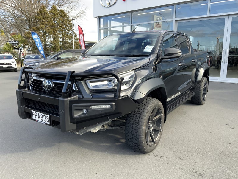 2022 Toyota Hilux Wide track SR5 4X4 Cruiser -... image 4