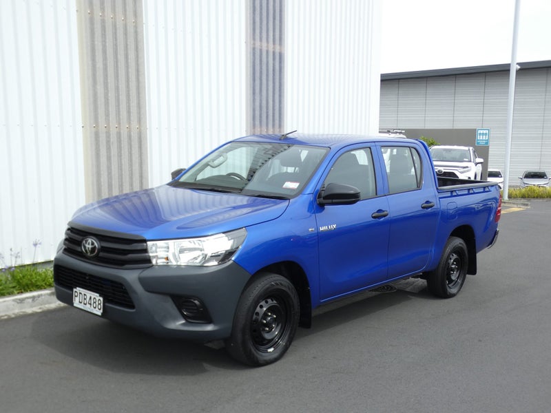 2022 Toyota Hilux WorkMate image 5