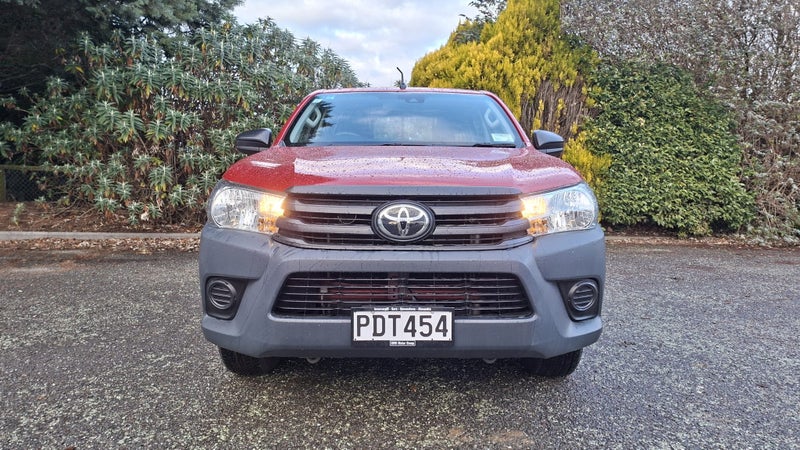 2022 Toyota Hilux WorkMate 2.7P 6AT 2WD image 2