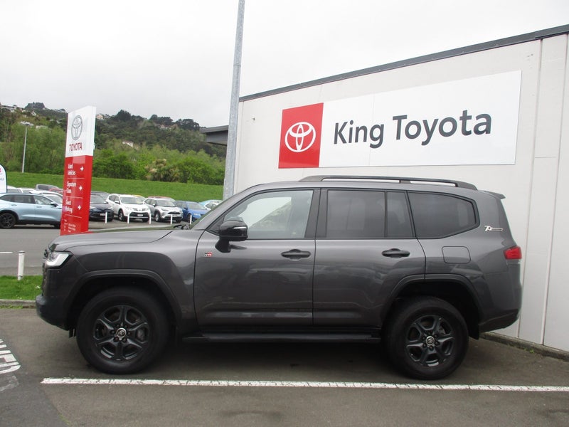 2022 Toyota Land Cruiser 300 GR Sport 3.3DT 10A... image 2