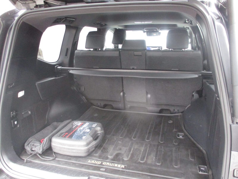 2022 Toyota Land Cruiser 300 GR Sport 3.3DT 10A... image 5