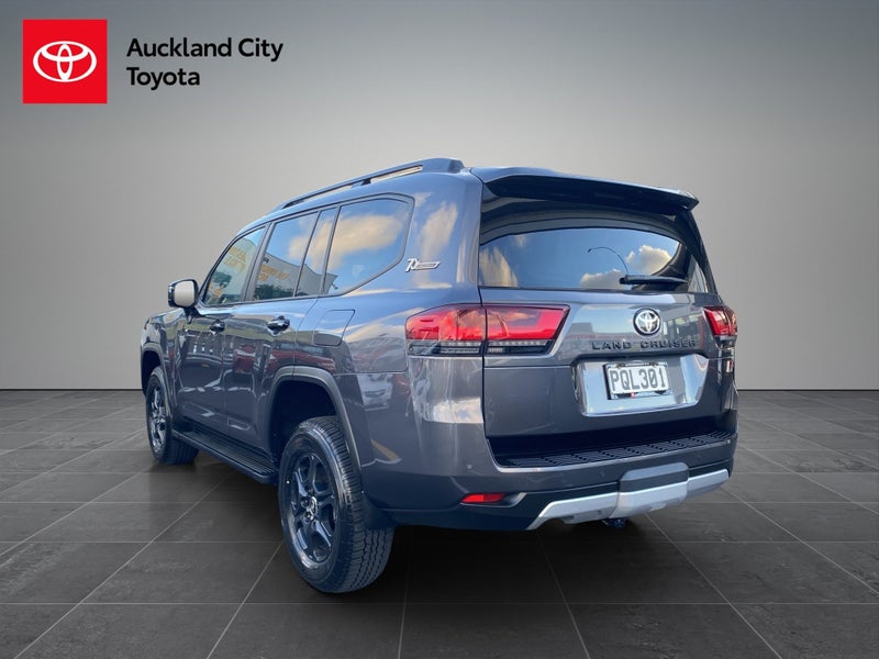 2022 Toyota Land Cruiser 300 GR Sport 3.3DT 10A... image 5