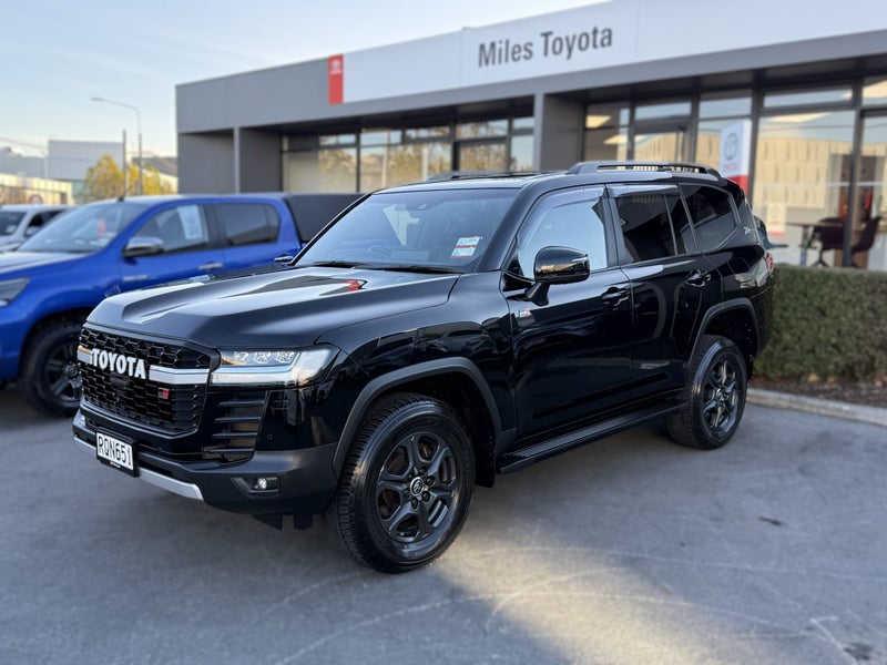 2022 Toyota Land Cruiser 300 GR Sport 3.3L Twin... image 3