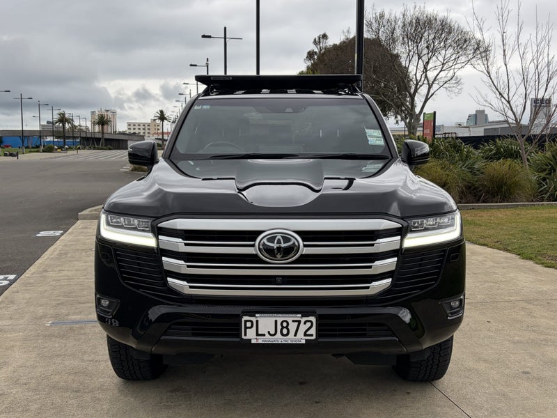 2022 Toyota Land Cruiser 300 VX 3.3DT Automatic... image 2