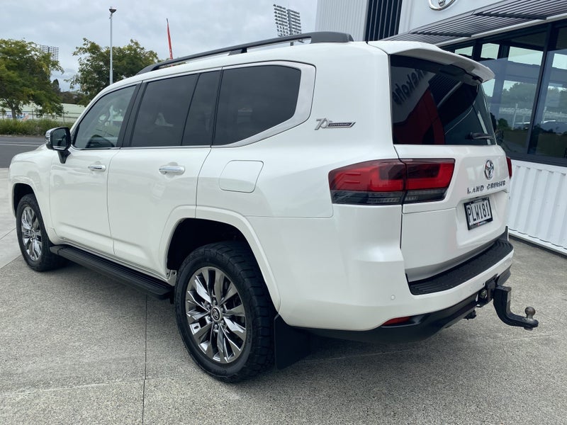 2022 Toyota Land Cruiser 300 VX Limited 3.3DT 1... image 3