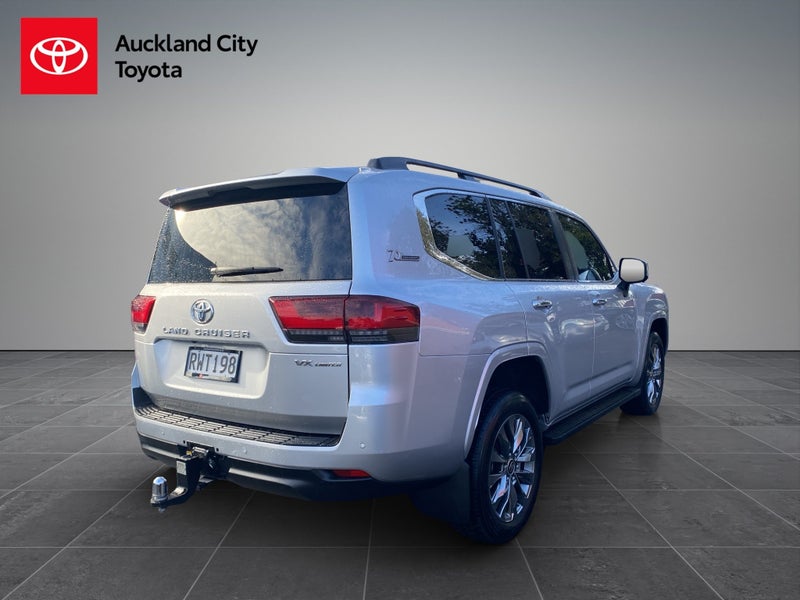 2022 Toyota Land Cruiser 300 VX Limited 3.3DT 1... image 3