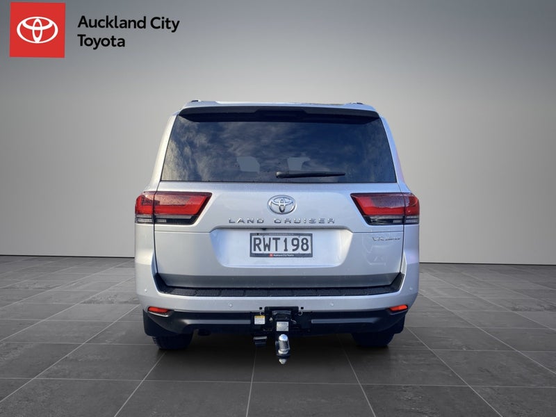 2022 Toyota Land Cruiser 300 VX Limited 3.3DT 1... image 4