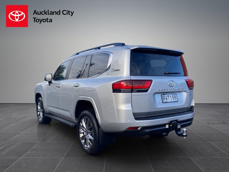 2022 Toyota Land Cruiser 300 VX Limited 3.3DT 1... image 5