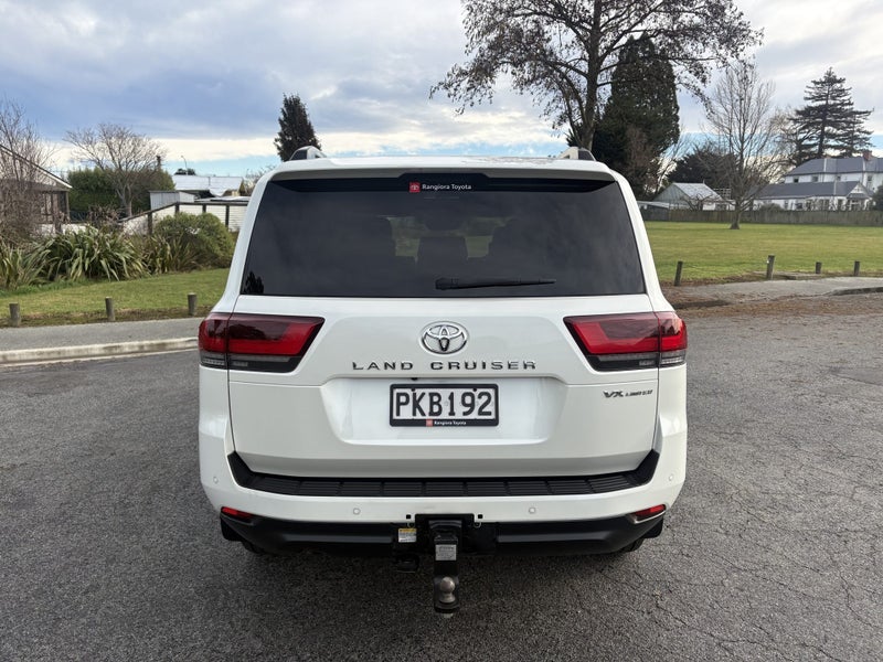 2022 Toyota Land Cruiser 300 VX Limited 3.3DT 1... image 4