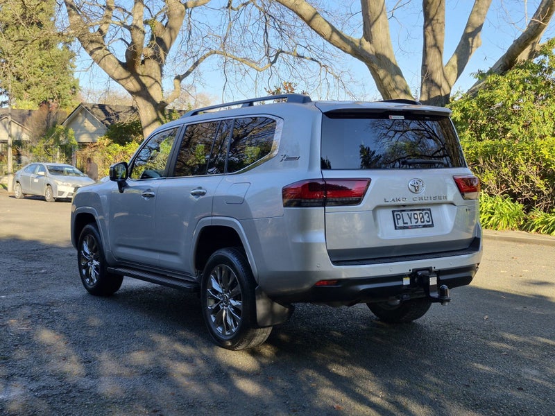 2022 Toyota Land Cruiser 300 VX Limited 3.3DT 1... image 5