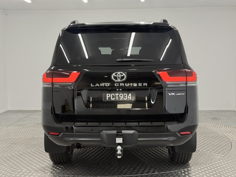 2022 Toyota Land Cruiser 300 VX Limited 3.3DT 4... image 4