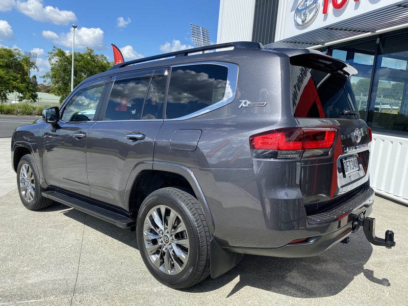 2022 Toyota Land Cruiser Landcruiser 300 VX Lim... image 3