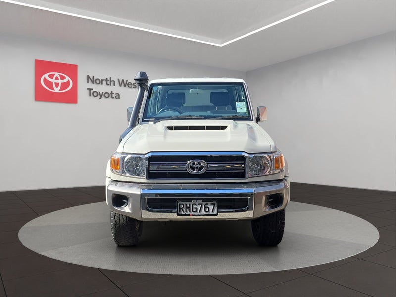 2022 Toyota Land Cruiser Landcruiser LX 4.5DT/4... image 2