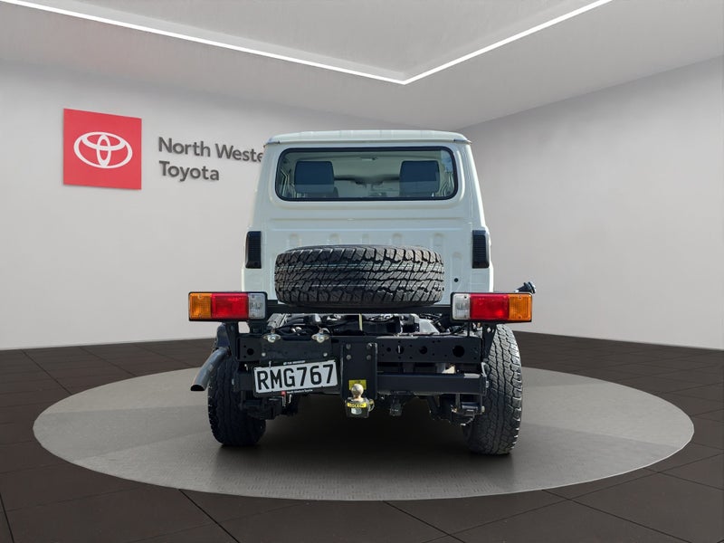 2022 Toyota Land Cruiser Landcruiser LX 4.5DT/4... image 5