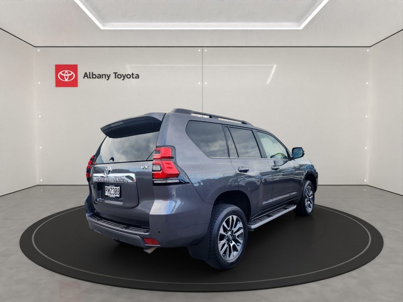 2022 Toyota Land Cruiser Prado PRADOVX 2.8DT/4W... image 3