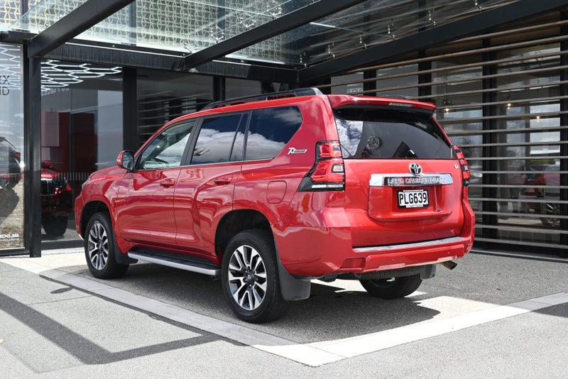 2022 Toyota Land Cruiser Prado VX 2.8 Turbo Die... image 2