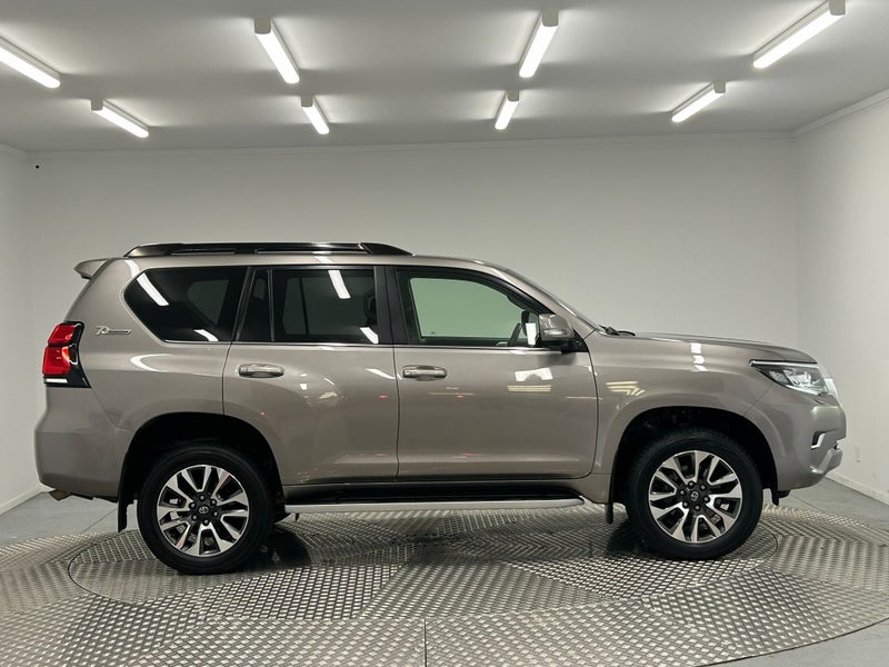 2022 Toyota Land Cruiser Prado VX 2.8D 4WD image 2