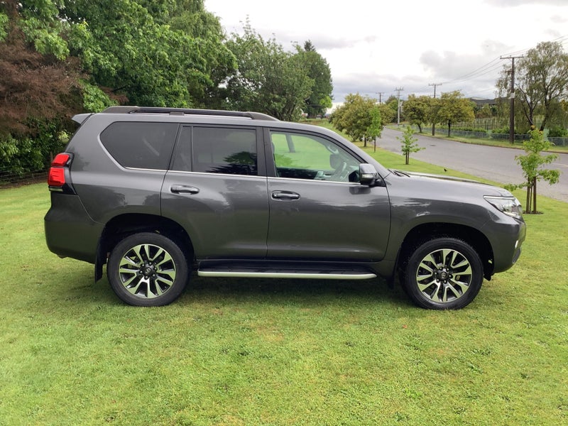 2022 Toyota Land Cruiser Prado VX 2.8D 4WD 7-Se... image 4