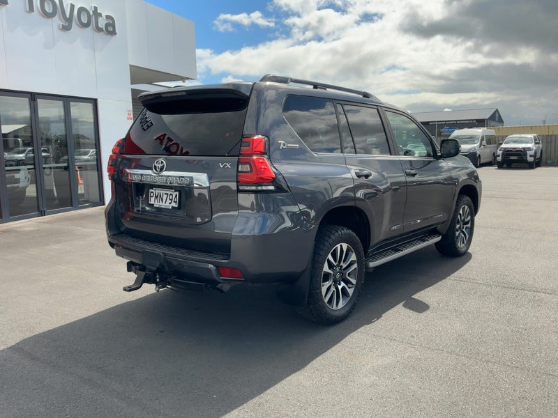 2022 Toyota Land Cruiser Prado VX 2.8D 6AT 4WD... image 3