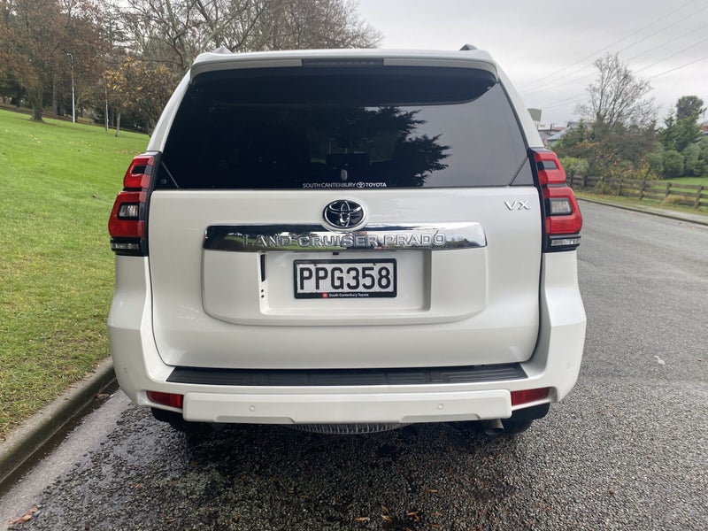 2022 Toyota Land Cruiser Prado VX 2.8D 6AT 4WD... image 5