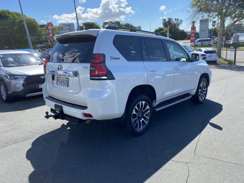 2022 Toyota Land Cruiser Prado VX 2.8D 6AT 4WD... image 2