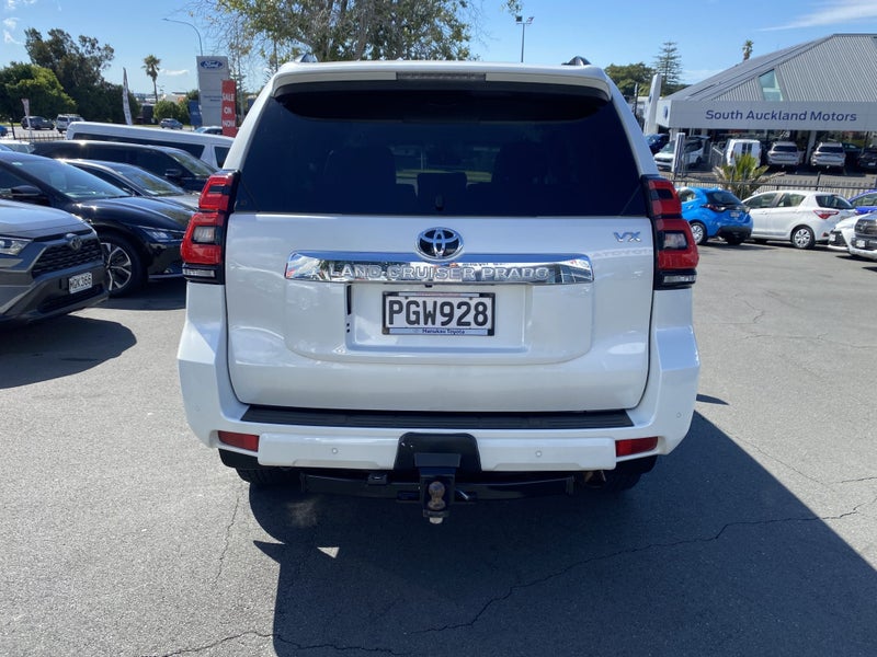 2022 Toyota Land Cruiser Prado VX 2.8D 6AT 4WD... image 3