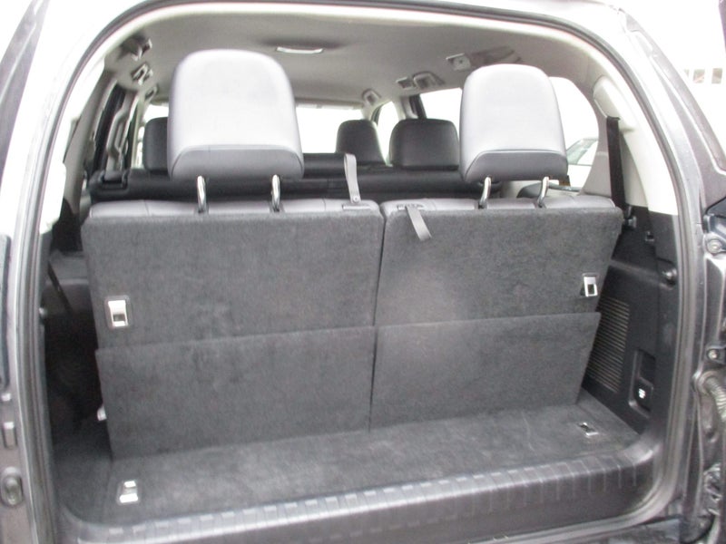 2022 Toyota Land Cruiser Prado VX 2.8D 6AT 4WD... image 5