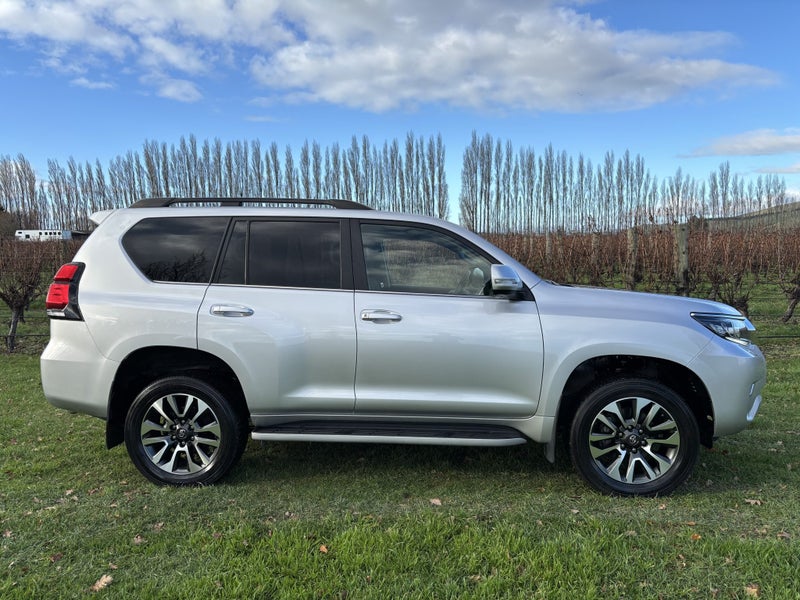 2022 Toyota Land Cruiser Prado VX 2.8D 6AT 4WD... image 2