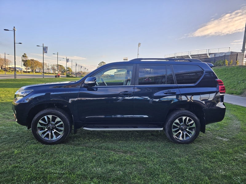 2022 Toyota Land Cruiser Prado VX 2.8D Automati... image 4