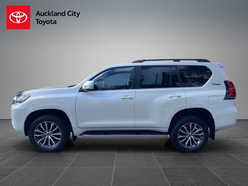 2022 Toyota Land Cruiser Prado VX Limited 2.8D... image 4