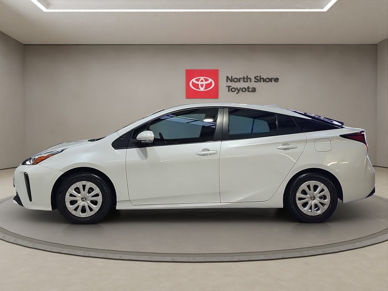 2022 Toyota Prius 1.8L Hybrid FWD Hatchback image 4