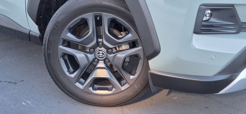 2022 Toyota RAV4 2.5 HV Adventure 4WD Off Road... image 3
