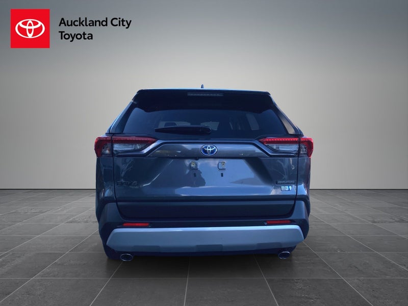 2022 Toyota RAV4 2.5 Hybrid Adventurer 4WD SUV... image 4