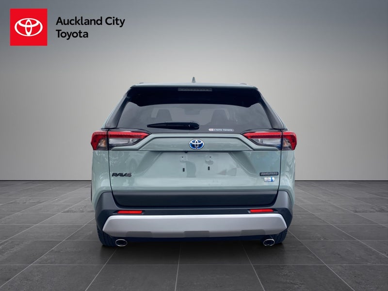 2022 Toyota RAV4 2.5 Hybrid Adventurer 4WD SUV... image 4