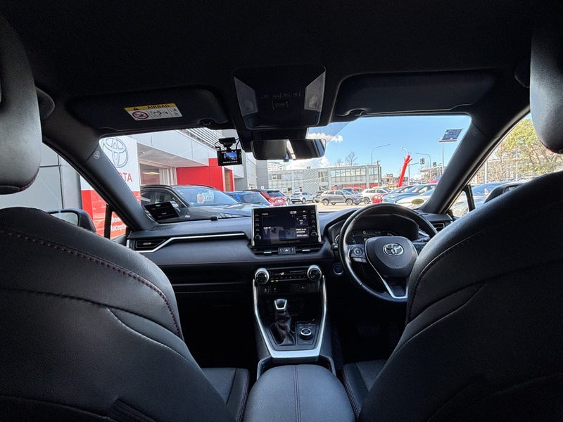 2022 Toyota RAV4 2.5 PHEV GZ LUXURY SUV image 2