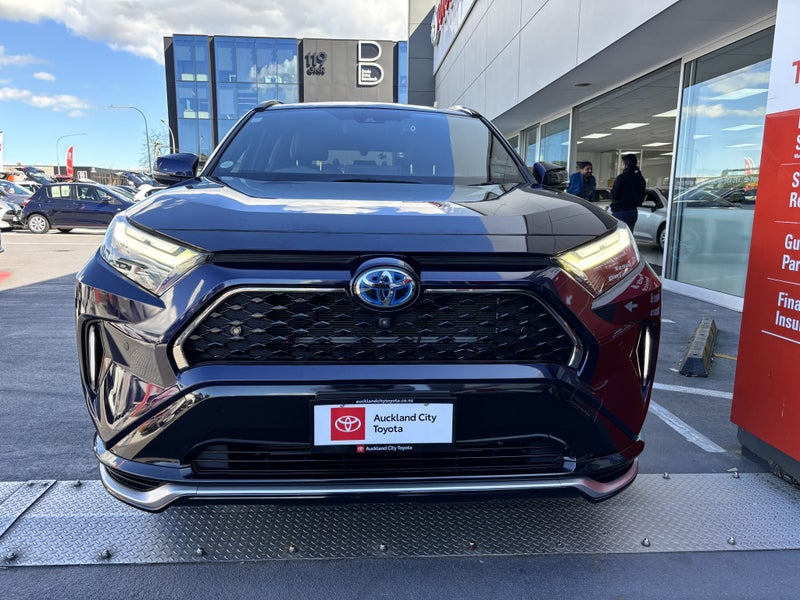 2022 Toyota RAV4 2.5 PHEV GZ LUXURY SUV image 4