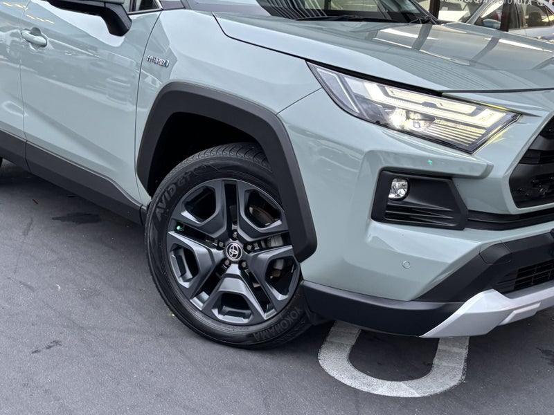 2022 Toyota RAV4 Adventure 2.5 HYBRID LUXURY SUV image 5