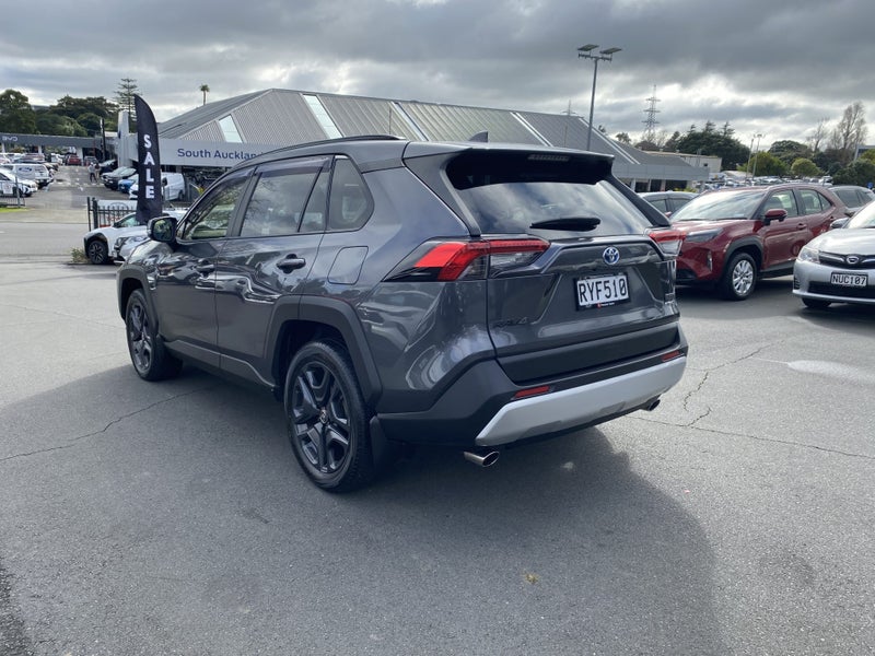 2022 Toyota RAV4 Adventure 2.5P Hybrid image 5