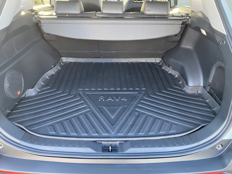 2022 Toyota RAV4 Adventure 2.5P Hybrid AWD SUV image 4