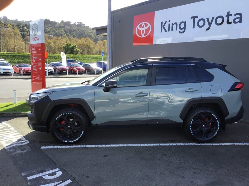 2022 Toyota RAV4 Adventure Hybrid Off Road Package image 2