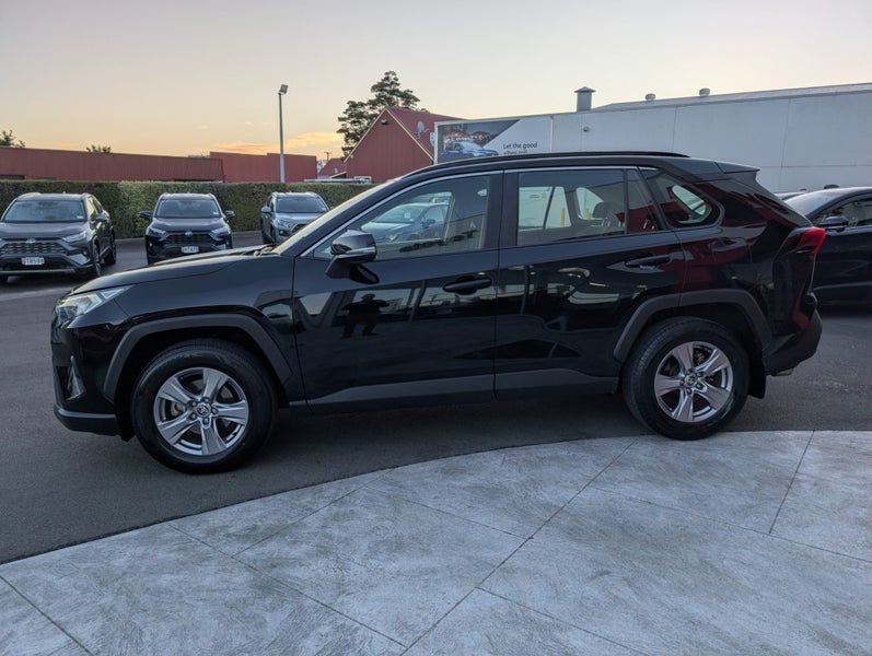 2022 Toyota RAV4 GX 2.0P CVT Automatic FWD SUV... image 4