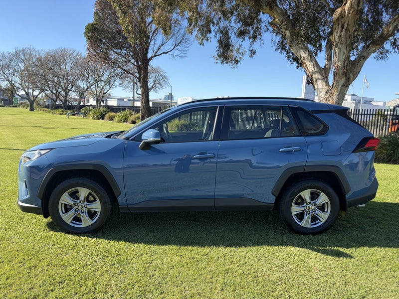 2022 Toyota RAV4 GX 2.0P CVT FWD Automatic SUV image 5